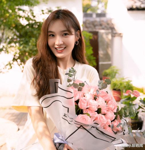 可爱猴子装扮