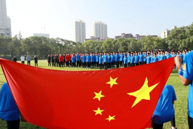 小小兵团